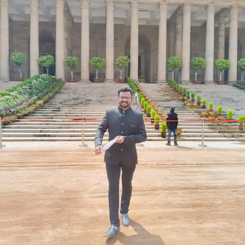 Invitation : महापौर ने राष्ट्रपति को दिया छिंदवाड़ा आने का निमंत्रण